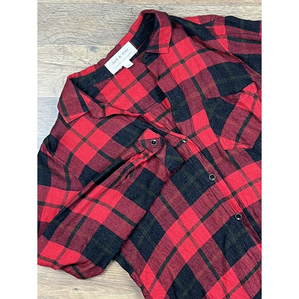 Cloth & Stone Red and Black Plaid Button Down Shirt